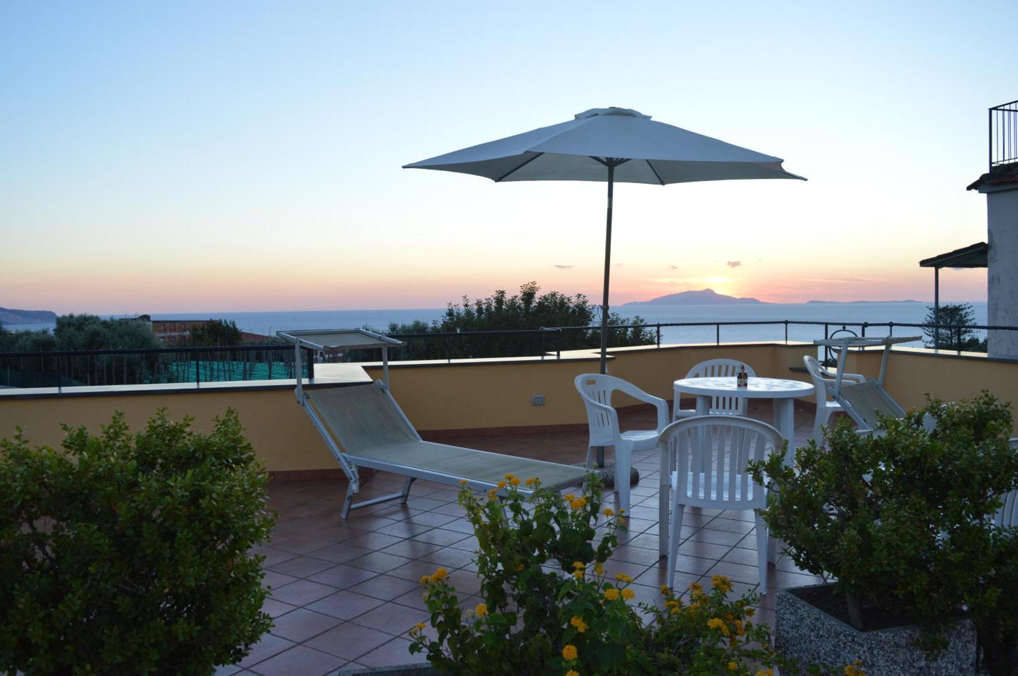 Mary'S Dream - Villa Overlooking Capri And Ischia In Sorrento Peninsula Маса Лубрензе Екстериор снимка